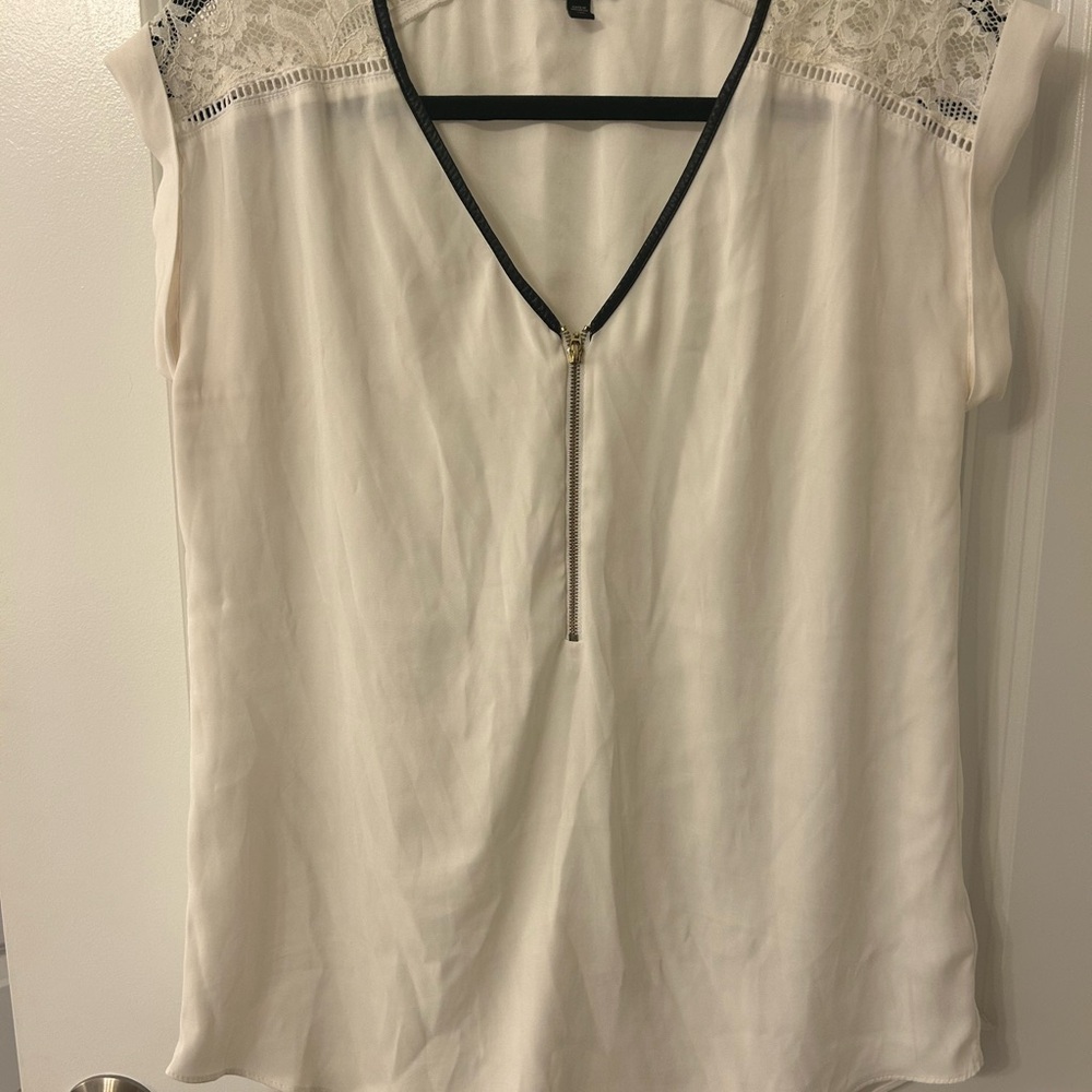 Express Women’s Black and White Lace V-Neck Blouse Size Medium